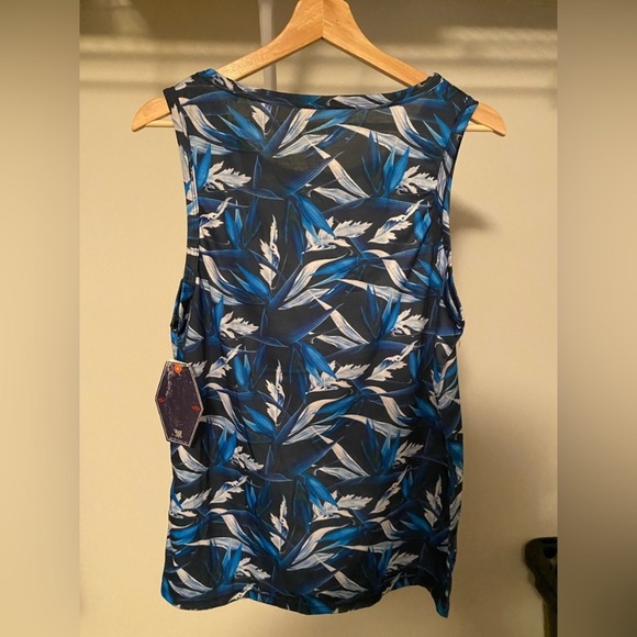 Black Jack Tank Top - Picture 2 of 2